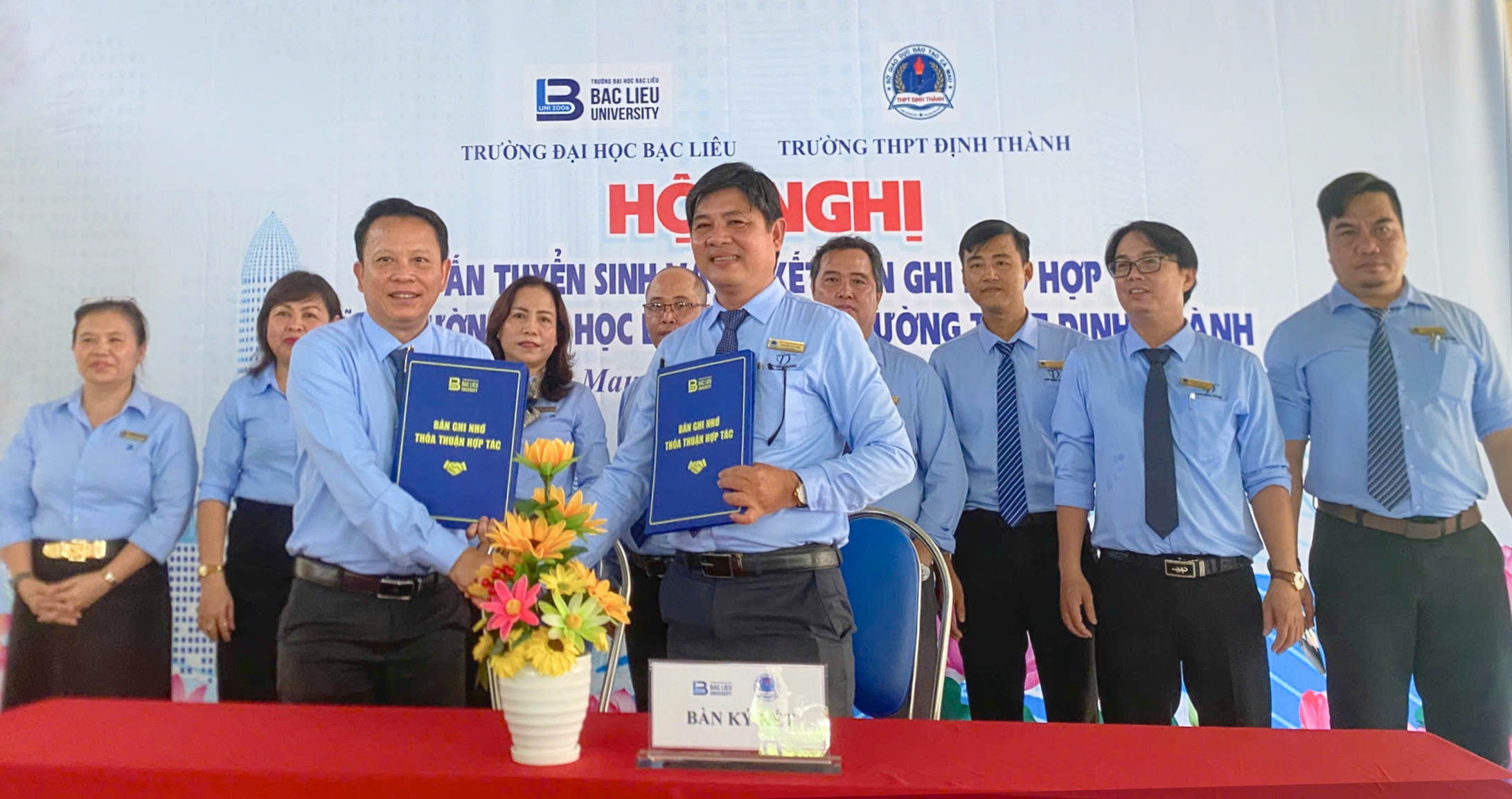 Trường Đại học Bạc Liêu tư vấn tuyển sinh và ký kết Bản ghi nhớ hợp tác với trường THPT Định Thành